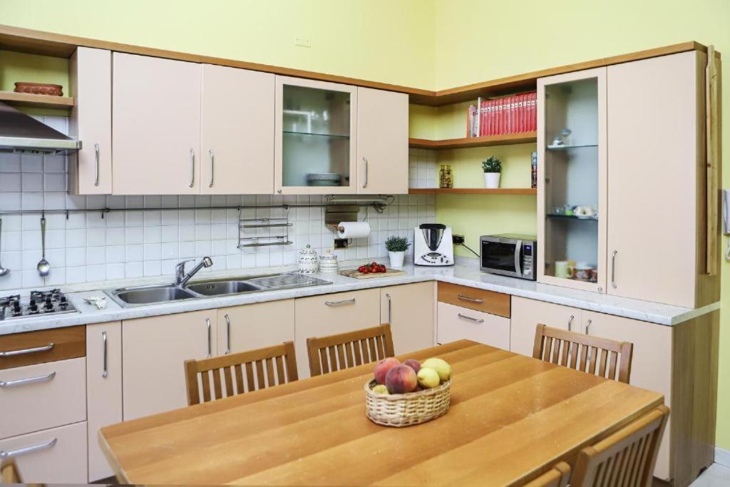 Cuorenapoletano Apartment Neapel Exterior foto